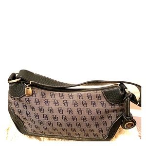 Dooney & Burke Hand bag